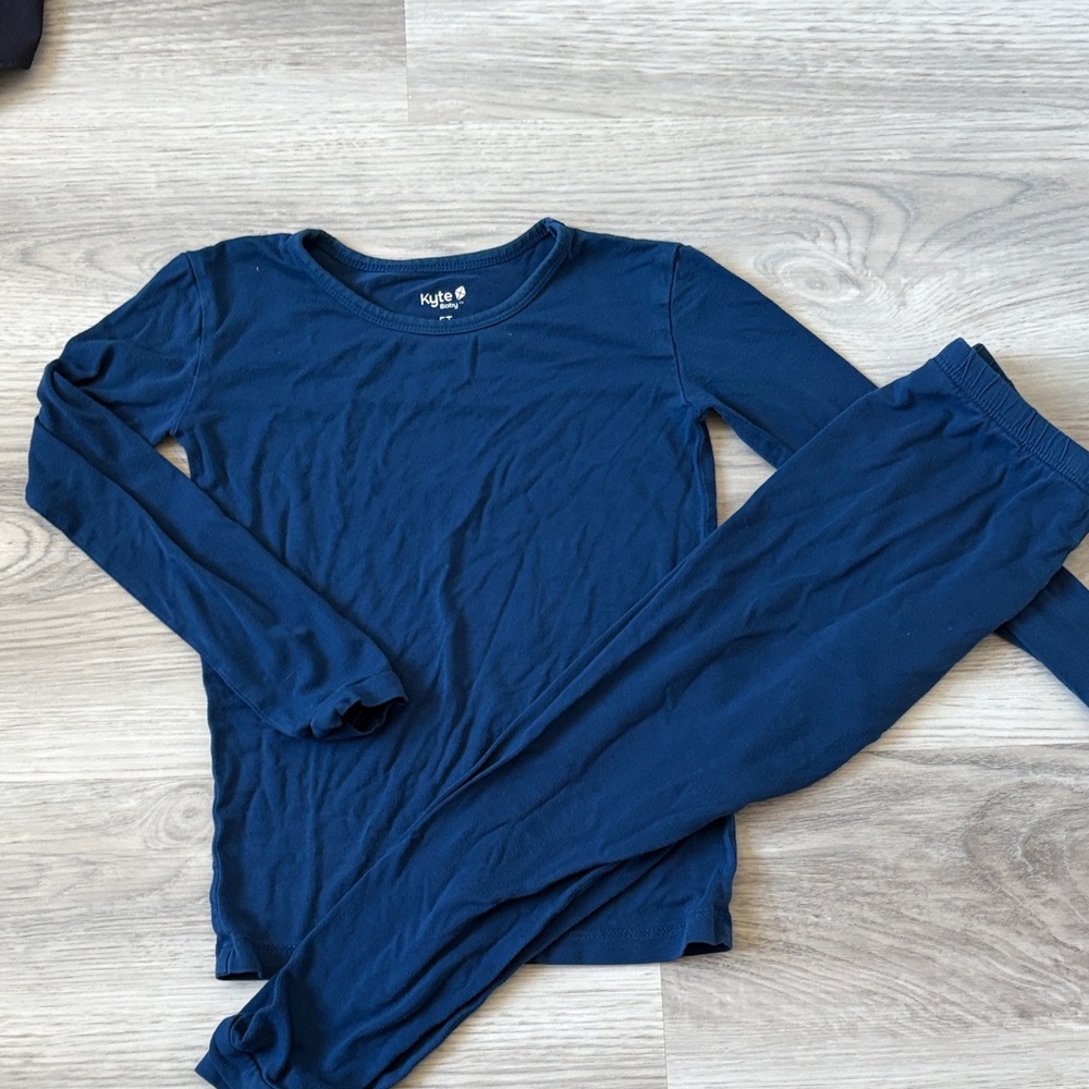 Kyte Blue Long Sleeve Pajama Set